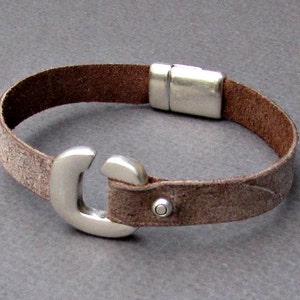 Custom Leather Mens Bracelet: Magnetic Clasp, Boyfriend Gift