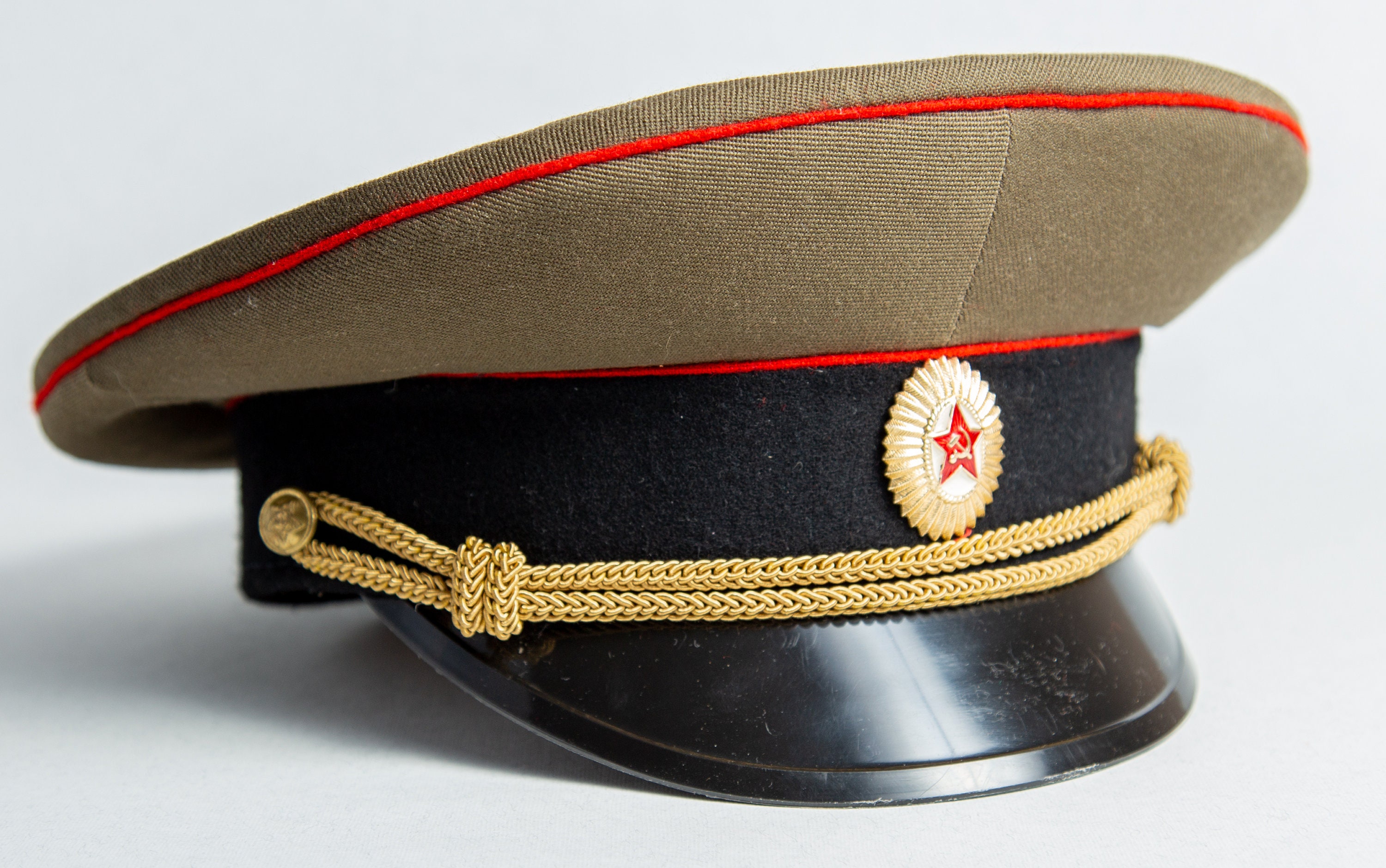 Soviet WW2 Officer Cap's Code & Price - RblxTrade