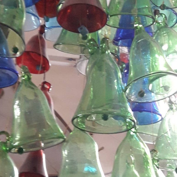 Cloches terre sainte 4 verre vert, carillon éolien 4 verre vert, cloches carillon éolien, capteur de soleil verre vert, cloches en verre soufflé à la main, arbre de Noël