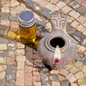 Lasting Jesus Oil Lamp, Religious cross Oil Lamp, Religious Candle Lamp, Oil Lamp, Christian Oil Lamp, Holy land Oil Lamp, Jerusalem light