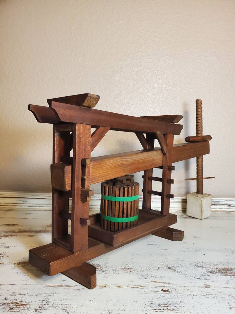 19th Century French Salesman Sample Miniature Wooden Grape / Wine Screw Press Model Antique Vineyard / Farm Industrial Winemaking Machine image 2