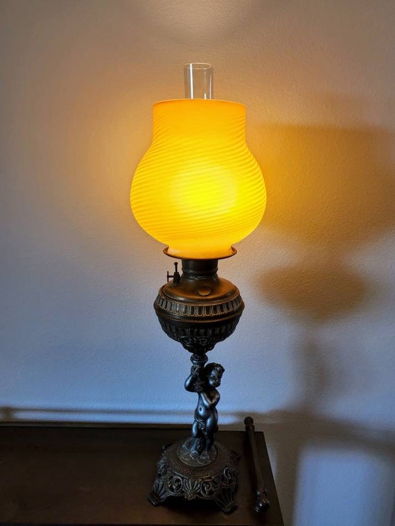 Antique American Victorian Cherub Electrified Kerosene Oil Banquet Table  Lamp by National Brass & Iron Works, Late 19th / Early 20th Century 
