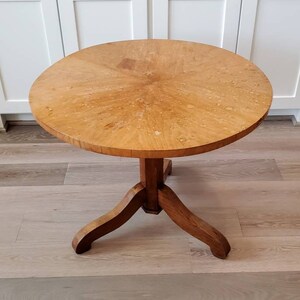 Swedish 19th Century Biedermeier Birch Slab Pedestal Low Centre Table image 2