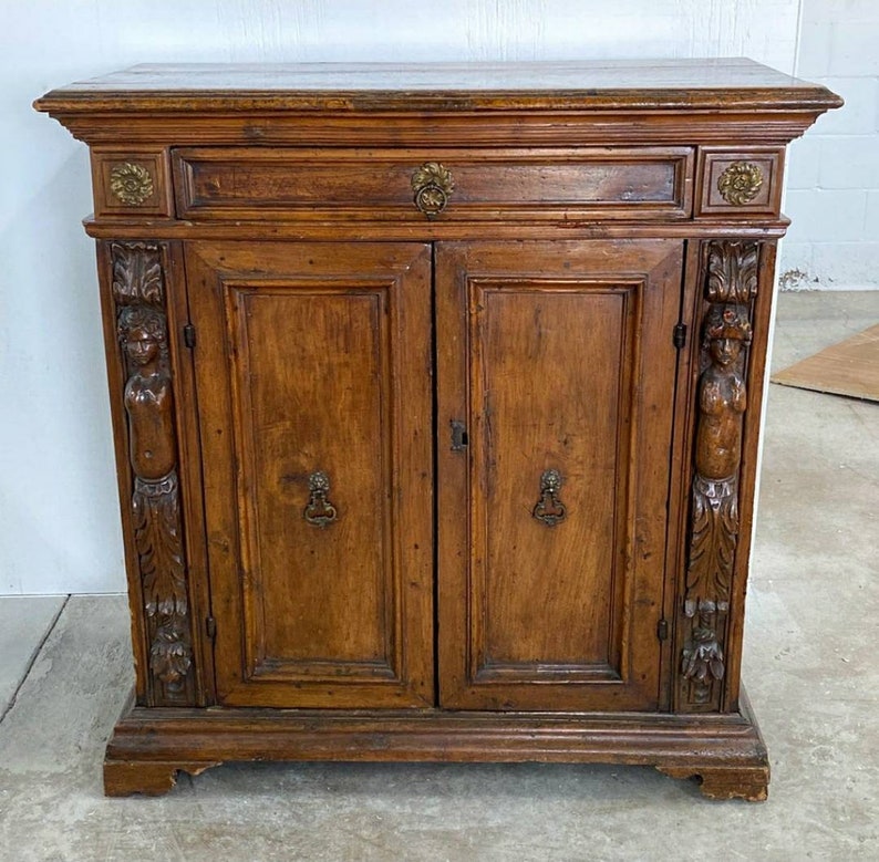 18th Century Italian Carved Walnut Two Door Cabinet Credenza Antique Sideboard Server image 3