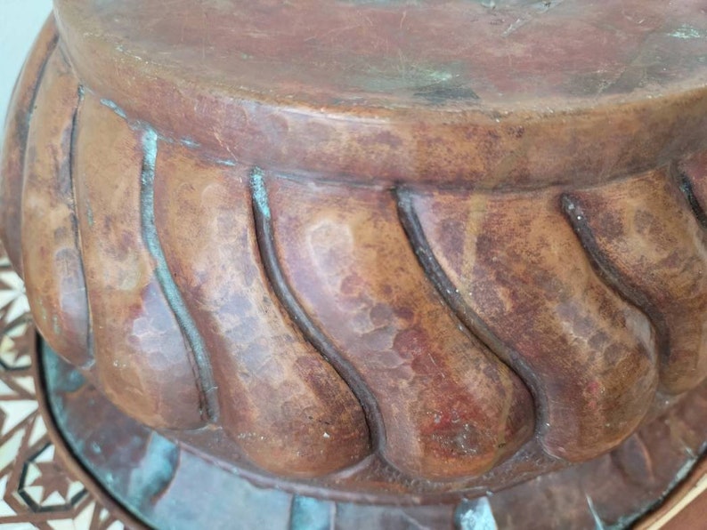 18th Century Continental European Hammered Copper Wine Bottle Cistern chiller ice bucket w/ verdigris! jardiniere planter firewood holder image 6