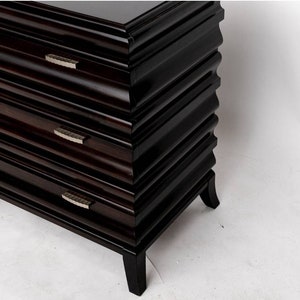 Hickory White Bachelor's Chest Of Three Drawers in Ebony, Modern Sculptural Style image 3