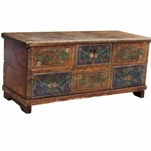 19th Century Scandinavian Country Folk Hand-Painted Pine Storage Trunk Blanket Chest Repurposed Coffee Table image 5