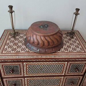 18th Century Continental European Hammered Copper Wine Bottle Cistern chiller ice bucket w/ verdigris! jardiniere planter firewood holder image 9