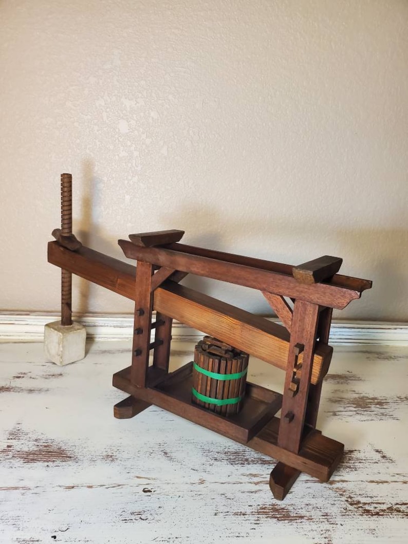 19th Century French Salesman Sample Miniature Wooden Grape / Wine Screw Press Model Antique Vineyard / Farm Industrial Winemaking Machine image 4