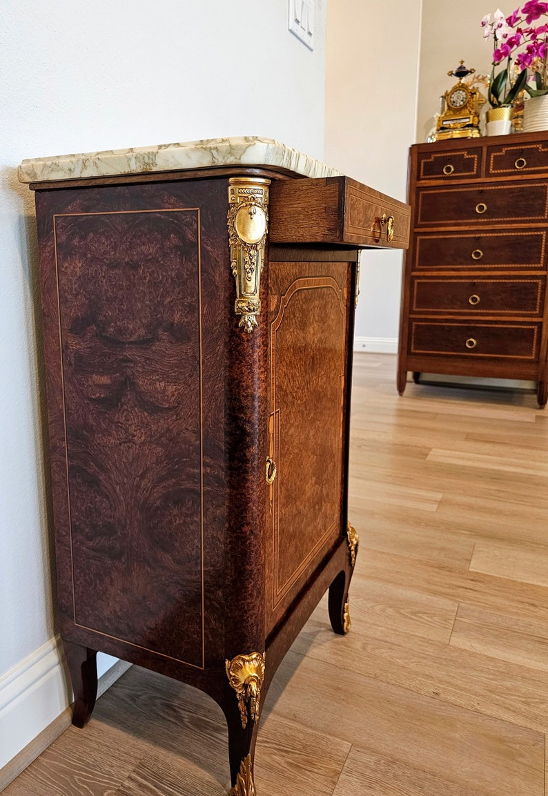 Antique French Transitional Louis XV XVI Style Amboyna Burlwood Gilt Bronze Mounted Marble Top Bedside Cabinet Nightstand image 6