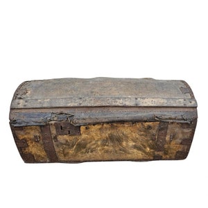 18th Century French Parisian La Forest Wood & Hide Dome-Top Travel Horse Carriage Trunk Antique Storage Blanket Chest image 1