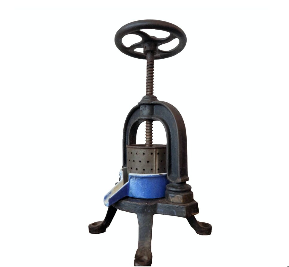 cast iron juice press