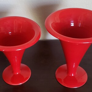 Mid-Century Italian Modern Signed Italica ARS Atomic Red Glazed Hand-Turned Pottery Vase Pair Tuscan Ceramics image 2