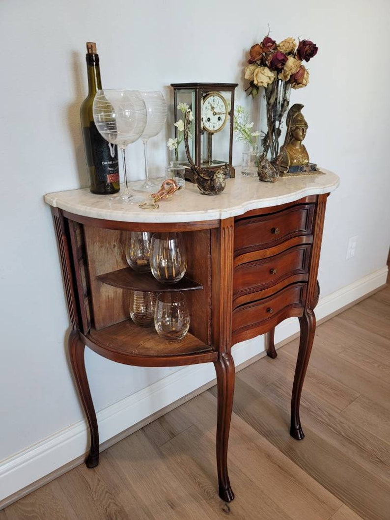 Scarce 18th Century French Louis XV Period Walnut Tambour Door Sideboard Server image 7