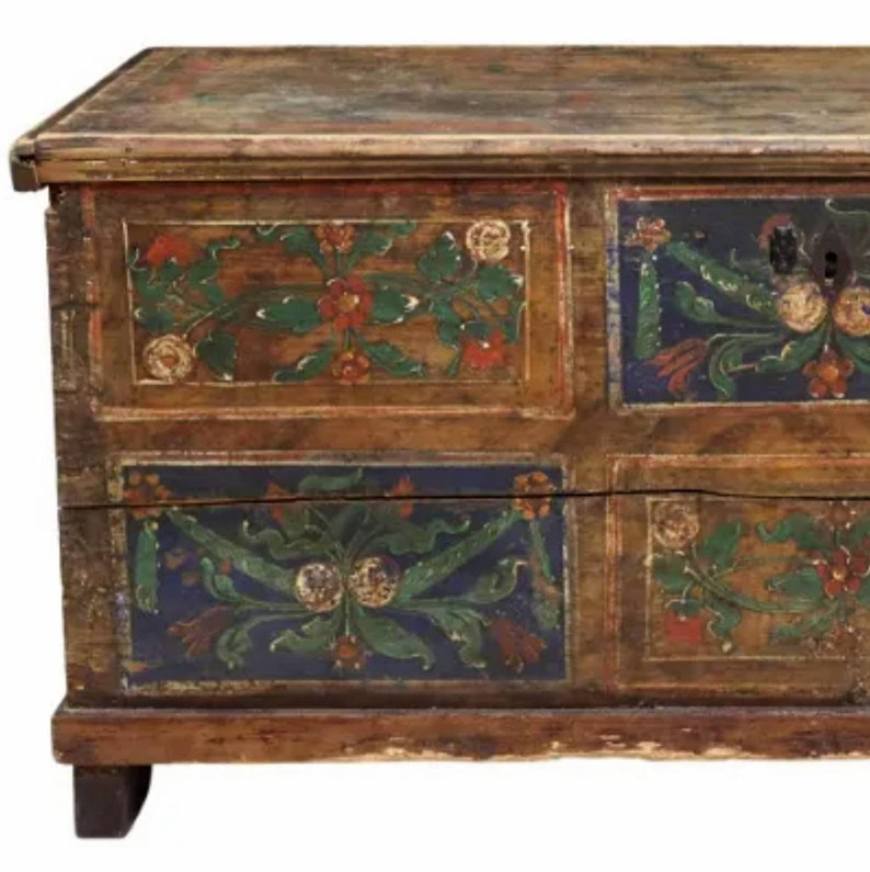 19th Century Scandinavian Country Folk Hand-Painted Pine Storage Trunk Blanket Chest Repurposed Coffee Table image 7