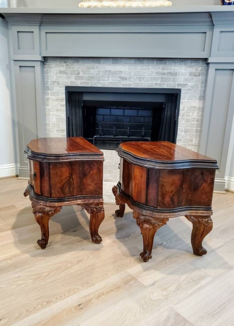 Vintage Venetian Baroque Hand Carved Highly Figured Burl Walnut Bedside Cabinet / End Table Pair image 3