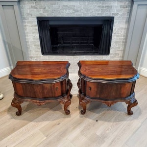 Vintage Venetian Baroque Hand Carved Highly Figured Burl Walnut Bedside Cabinet / End Table Pair image 2