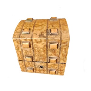 Antique English Victorian Burled Hungarian Ash Small Table Box