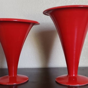 Mid-Century Italian Modern Signed Italica ARS Atomic Red Glazed Hand-Turned Pottery Vase Pair Tuscan Ceramics image 3