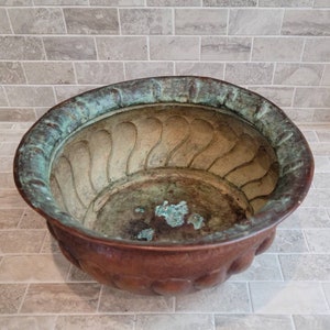 18th Century Continental European Hammered Copper Wine Bottle Cistern chiller ice bucket w/ verdigris! jardiniere planter firewood holder image 4