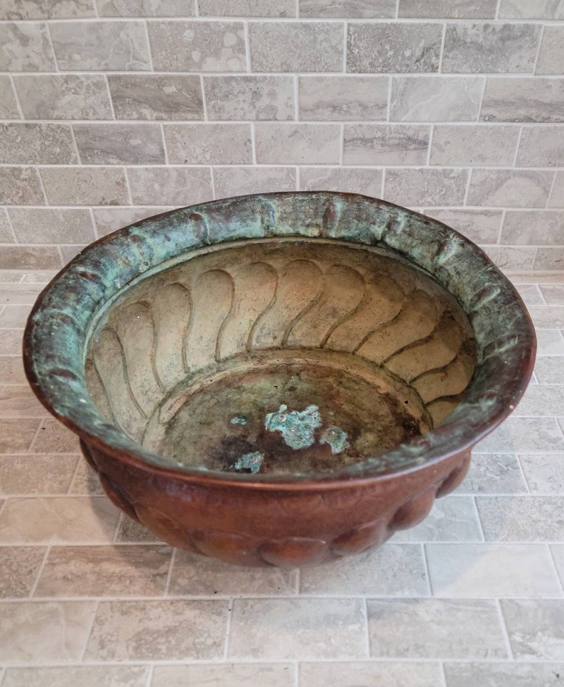 18th Century Continental European Hammered Copper Wine Bottle Cistern chiller ice bucket w/ verdigris! jardiniere planter firewood holder image 4