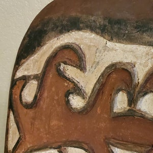 Important Oceanic Carved Asmat Tribal Sago Bowl Serving Platter After War Shield from Papua, New Guinea image 9
