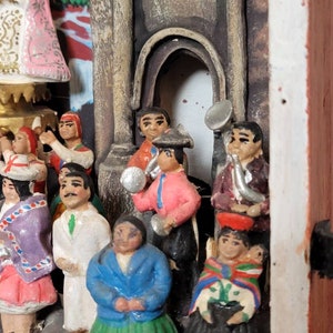 Vintage Latin American Retablo Diorama Religious Folk Art Sculpture image 7