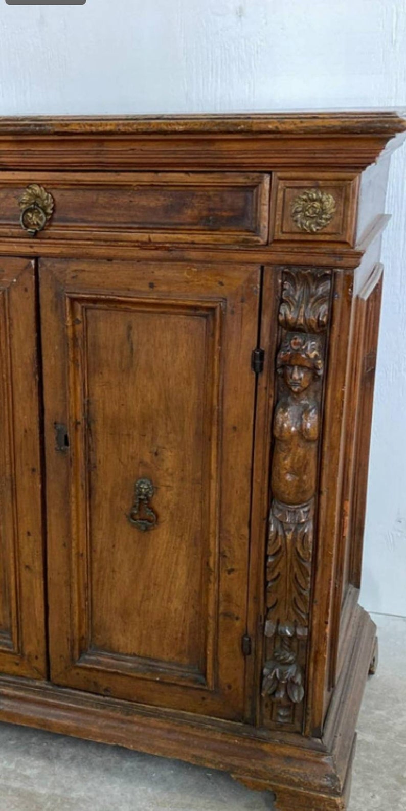 18th Century Italian Carved Walnut Two Door Cabinet Credenza Antique Sideboard Server image 5