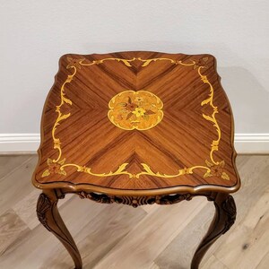 Antique French Louis XV Rocaille Inlaid Marquetry Side Table Parlor Table image 2