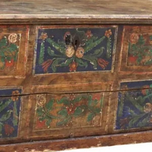 19th Century Scandinavian Country Folk Hand-Painted Pine Storage Trunk Blanket Chest Repurposed Coffee Table image 6