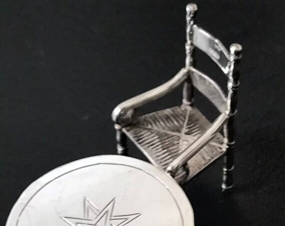 Dutch silver miniature table and chair 1910, master J van Dijk Hoorn. 23.8grams.