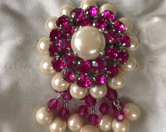 Christian Dior 1960 Stunning faux pearl and pink Rhinestone drop brooch signed Christian Dior 1960