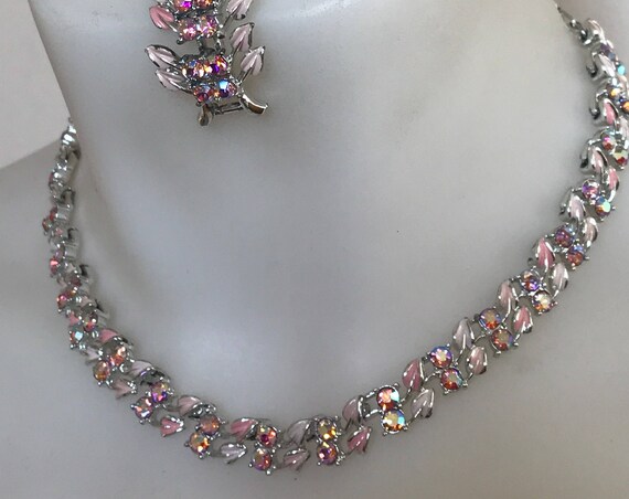 A beautiful pink enamelled rhinestone demi parure bracelet and necklace by jewelcraft c1950 beautiful condition