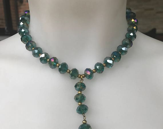 Vintage 1960s turquoise carnival glass tassel drop beaded choker necklace