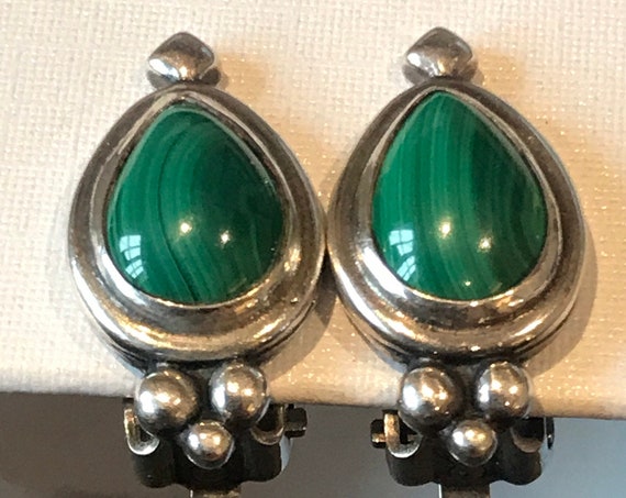 Beautiful vintage malachite and silver small clip on earrings signed MJ