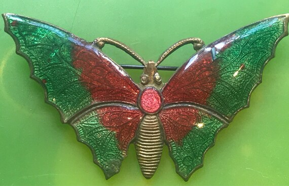 Beautiful vintage enamelled green butterfly brooch/pin