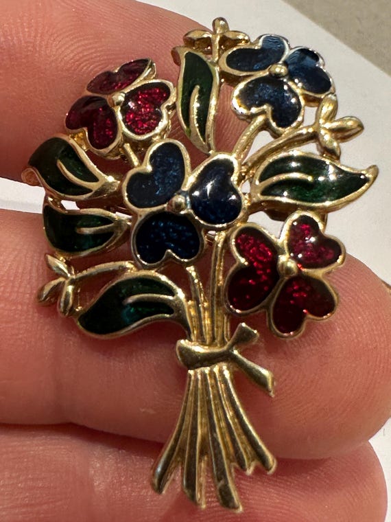 Enamelled floral bouquet gold plated signed  ULTIMA EDIZIONE Brooch pin