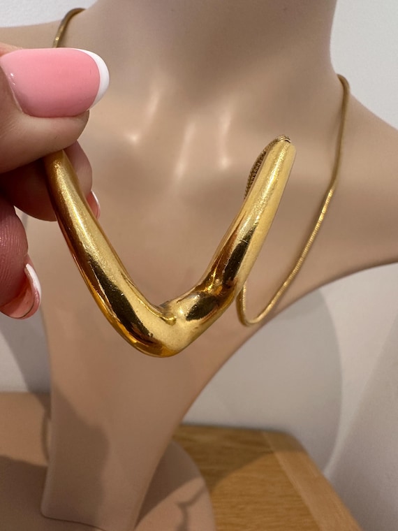 1990s  long snake chain necklace gold v shape minimalist twist by Trifari