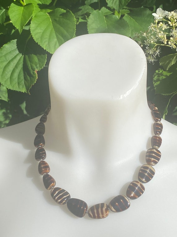 Beautiful vintage glass tiger stripes pebble bead… - image 10