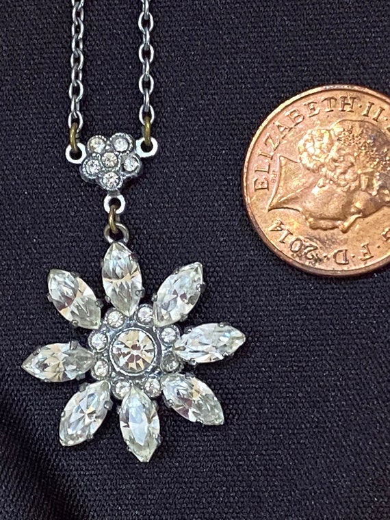 A  super Sparkling Art Deco rhinestone Flower Lavaliere Necklace with a pendant drop pendant on Chrome coloured  Chain