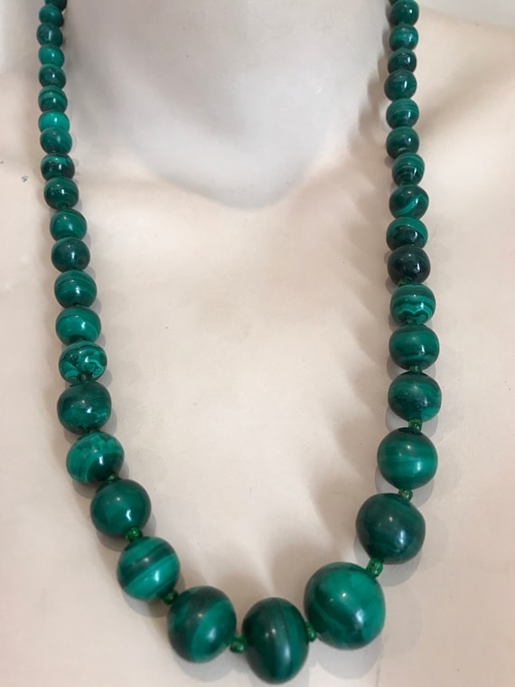Striking vintage long round beaded Malachite stone necklace