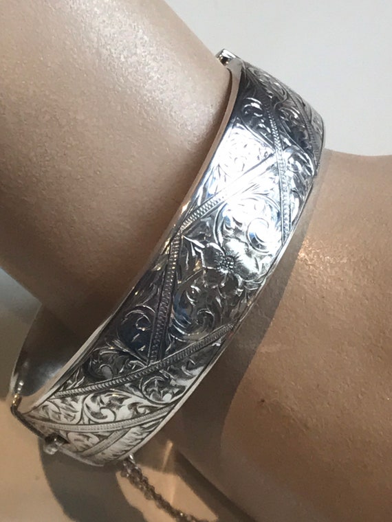 Vintage sterling silver Cuff bracelet Bangle Smith & Pepper Chester Assay mark Date 1958