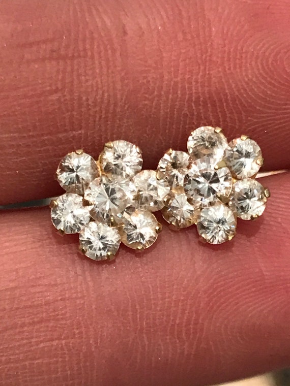 585 14k yellow gold and CZ flower cluster earrings