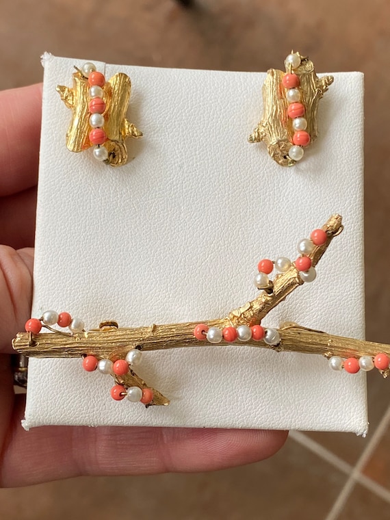 Rare Vintage Accessocraft gold toned branch stem brooch and matching clip earrings with faux pearl and coral glass decoration