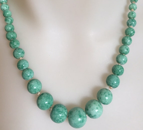 Graduated hand knotted Art Deco Peking glass beaded necklace 19"inches