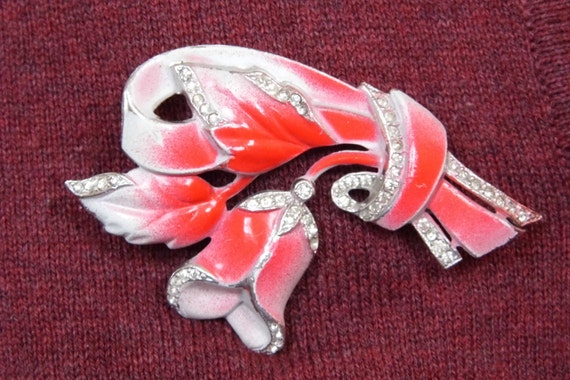 1950s pot enameled marcasite pink bouquet brooch/ pin set with crystals