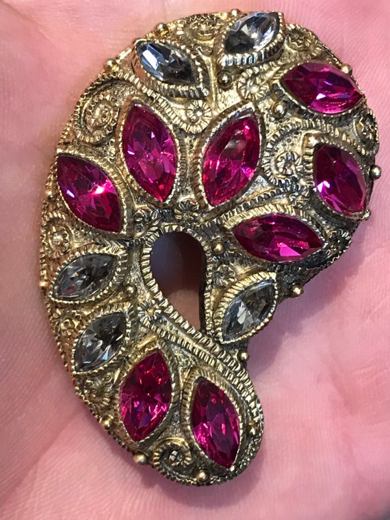 Stunning 1950s 60s vintage statement piece brooch pink and grey rhinestones gold toned brooch