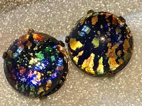 Vintage Foiled glass opal clip on earrings c1940