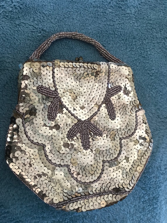 Art Deco gold beaded and sequinned evening purse bag