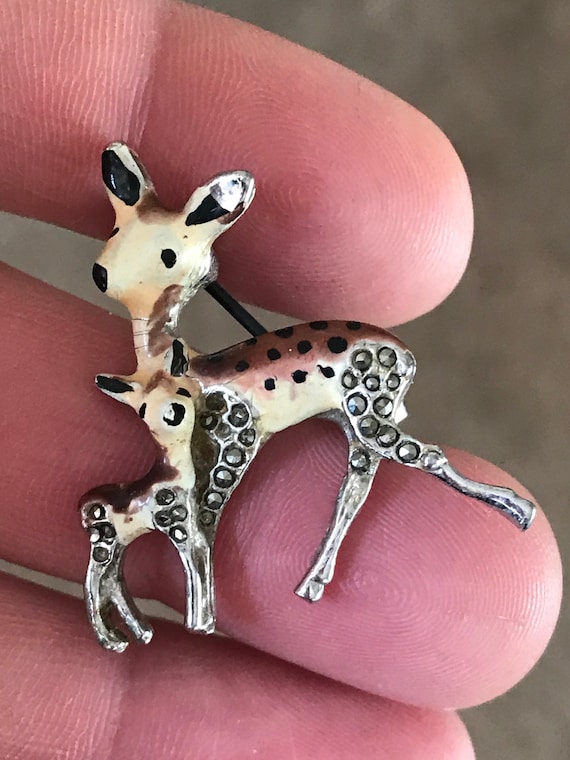 Beautiful vintage miniature baby Deer/ Fawn brooch/pin in enamel and marcasite
